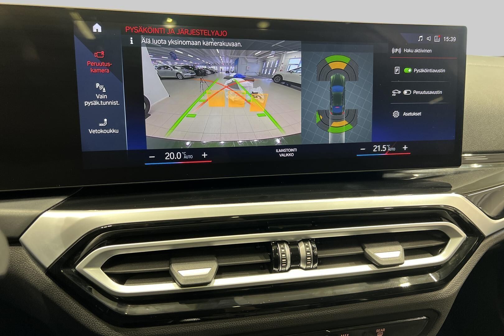 BMW I4 iso kuva 15