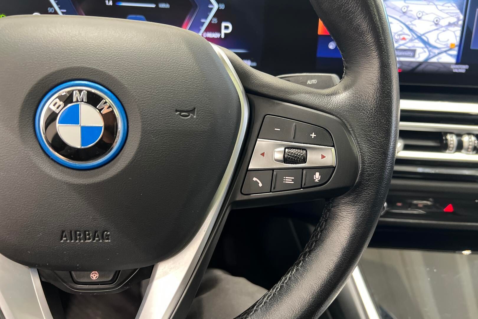 BMW I4 iso kuva 28