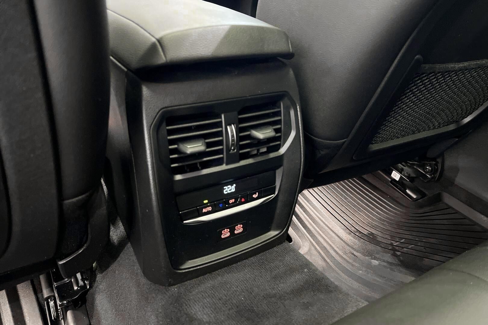 BMW I4 iso kuva 32