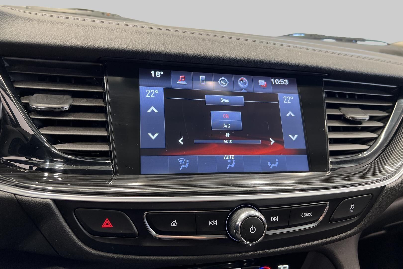 Opel Insignia iso kuva 14