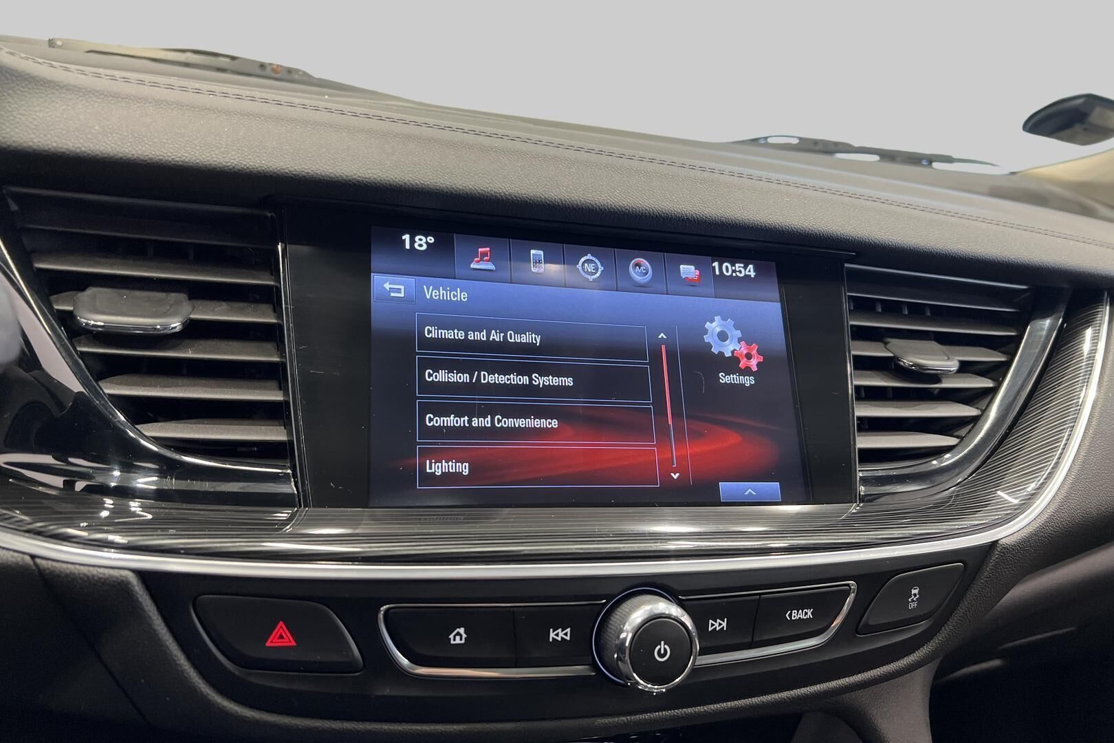 Opel Insignia iso kuva 15