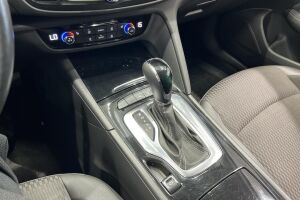 Opel Insignia esikatselu 17