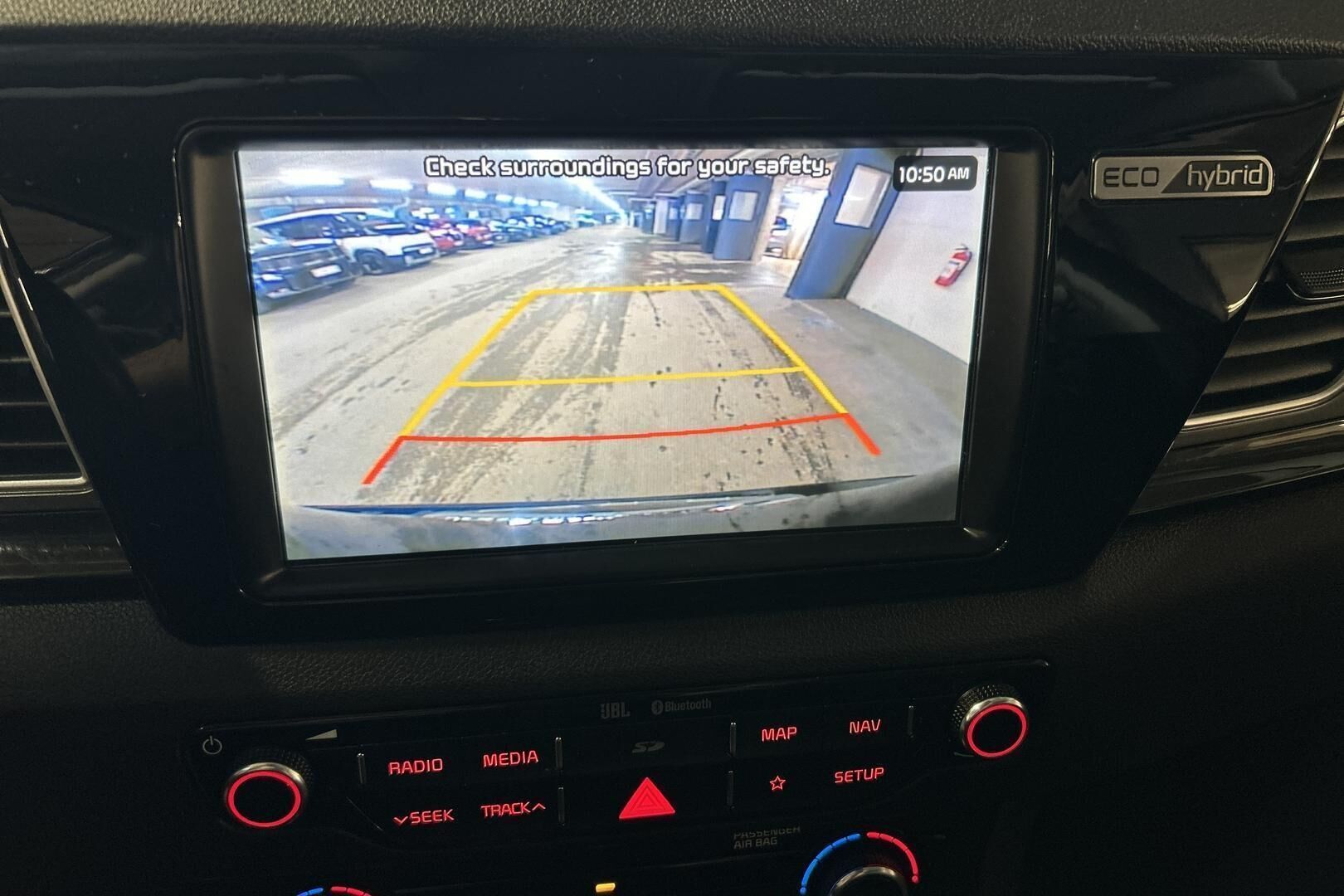 Kia Niro iso kuva 19