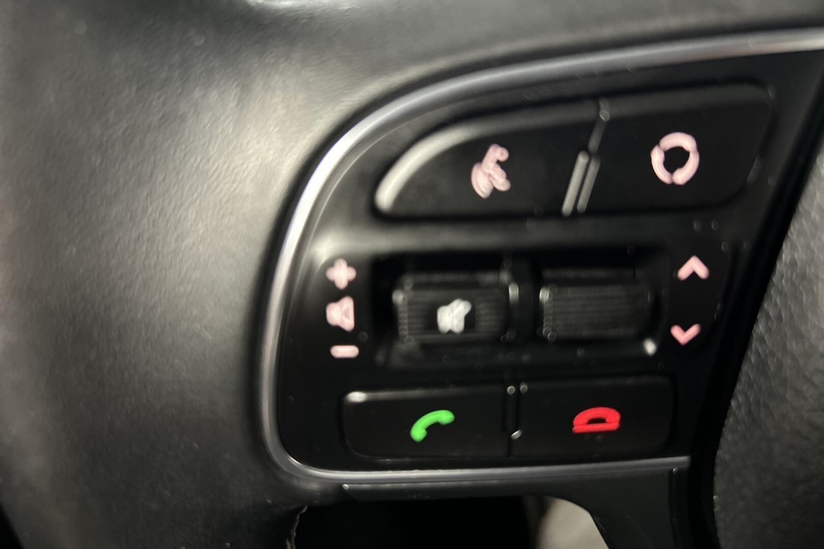 Kia Niro iso kuva 26