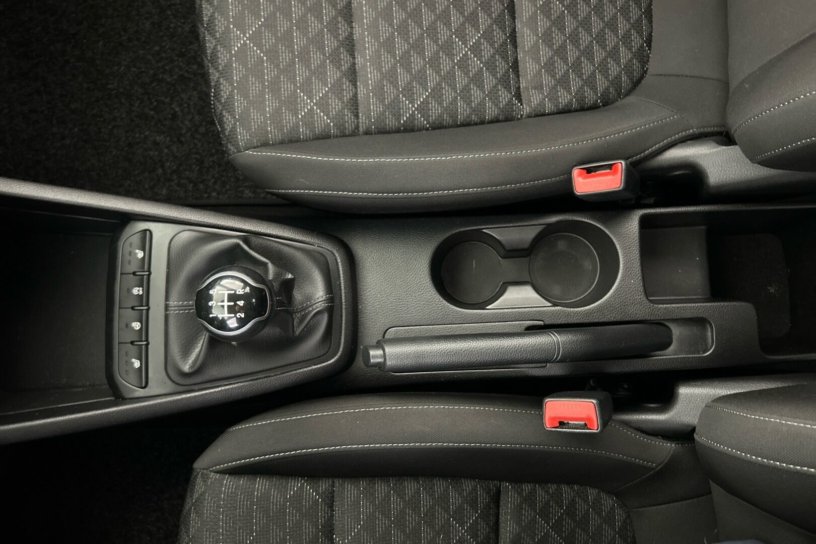 Kia Rio iso kuva 5