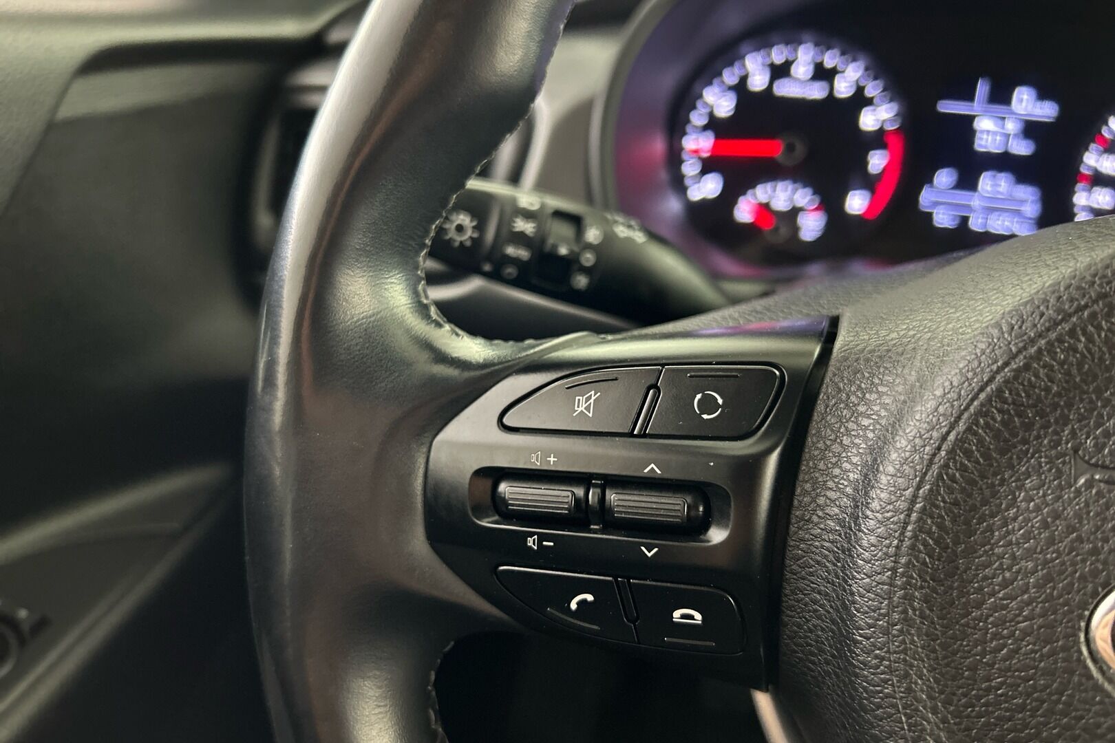 Kia Rio iso kuva 21