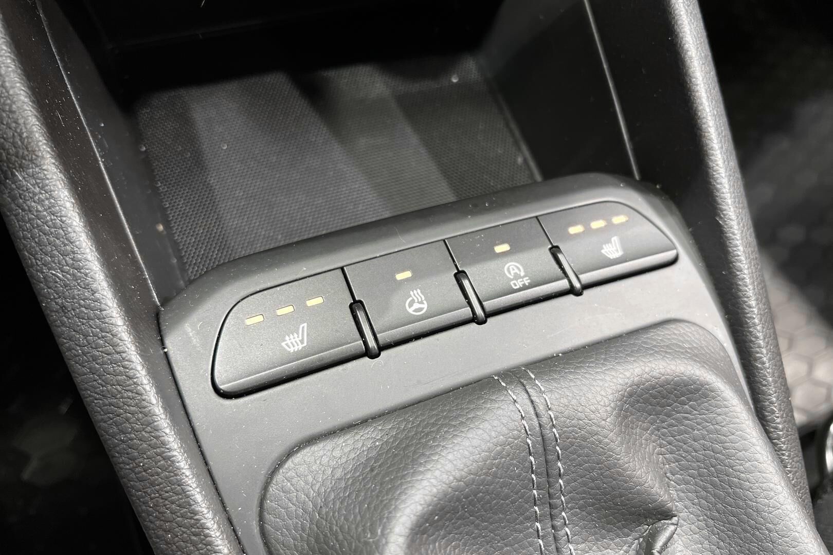 Kia Rio iso kuva 17