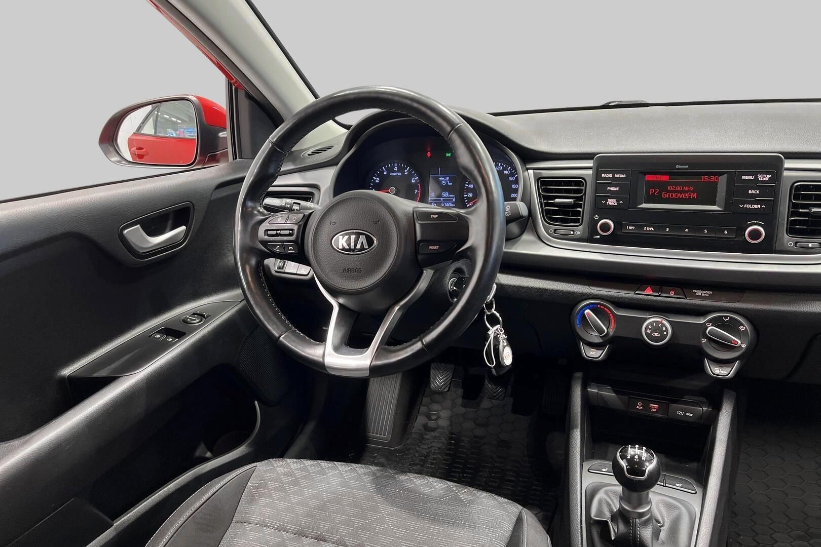 Kia Rio iso kuva 23