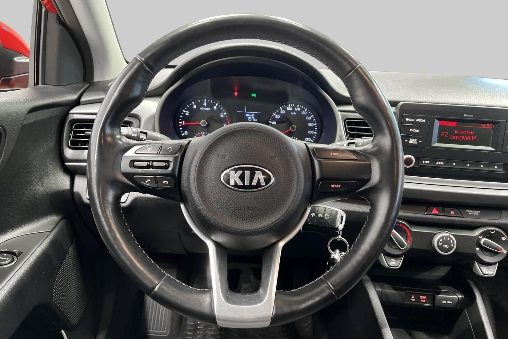 Kia Rio iso kuva 24