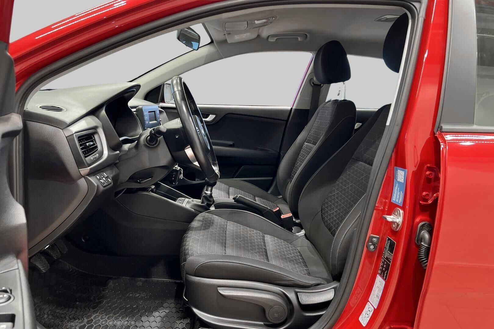 Kia Rio iso kuva 9