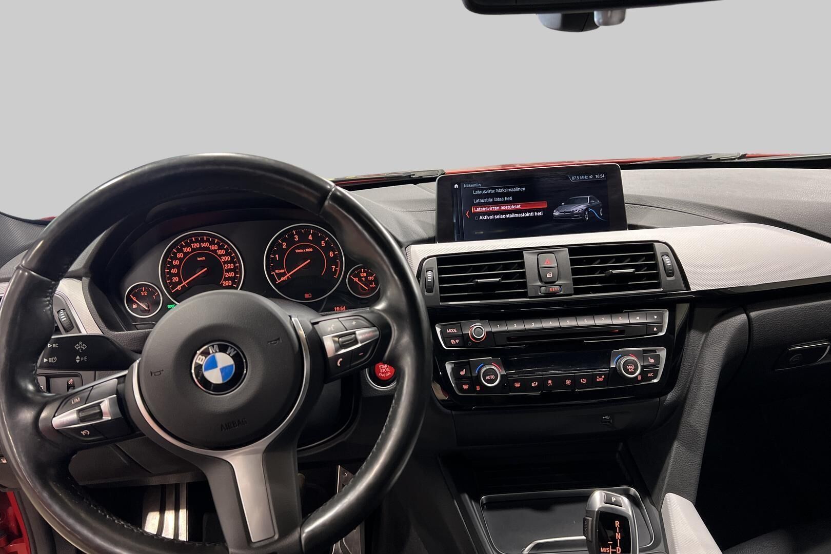 BMW 3-SARJA iso kuva 11