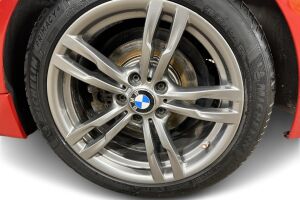 BMW 3-SARJA esikatselu 13
