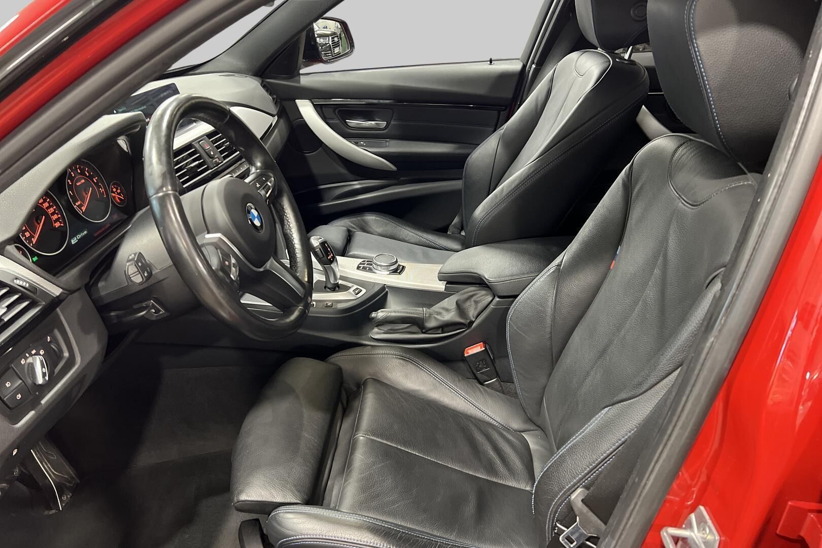 BMW 3-SARJA iso kuva 9