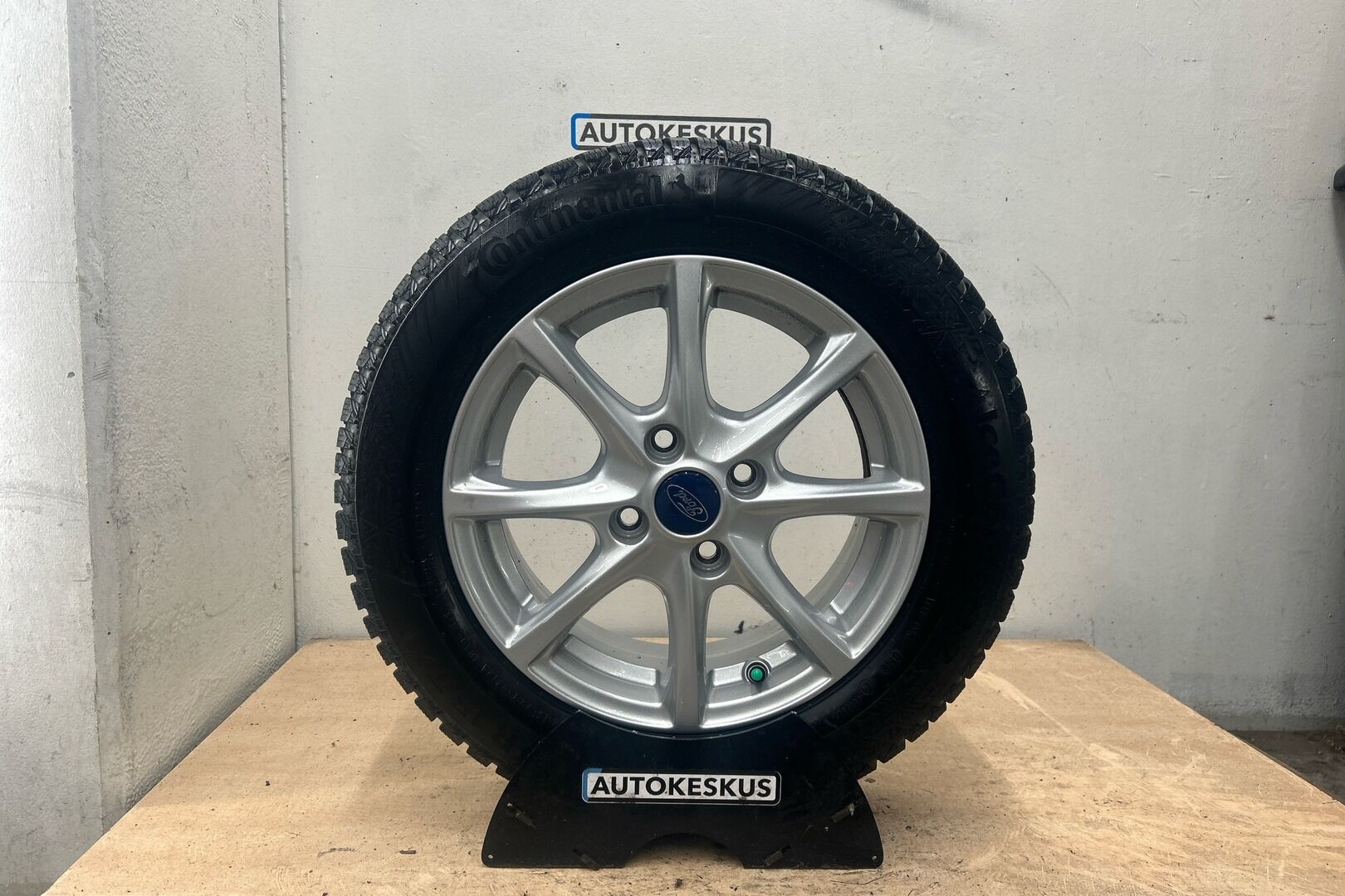 Ford Fiesta iso kuva 10