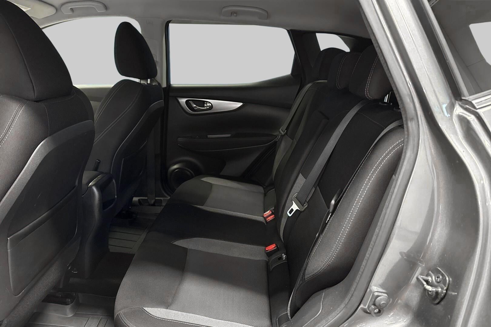 Nissan Qashqai iso kuva 10
