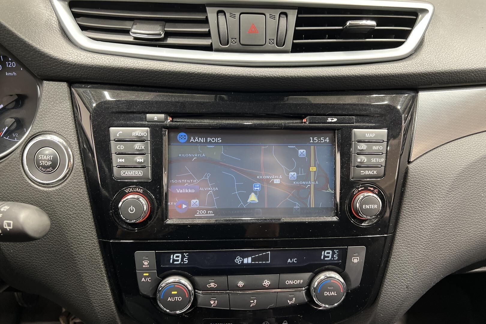 Nissan Qashqai iso kuva 13