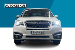 Subaru Forester esikatselu 2