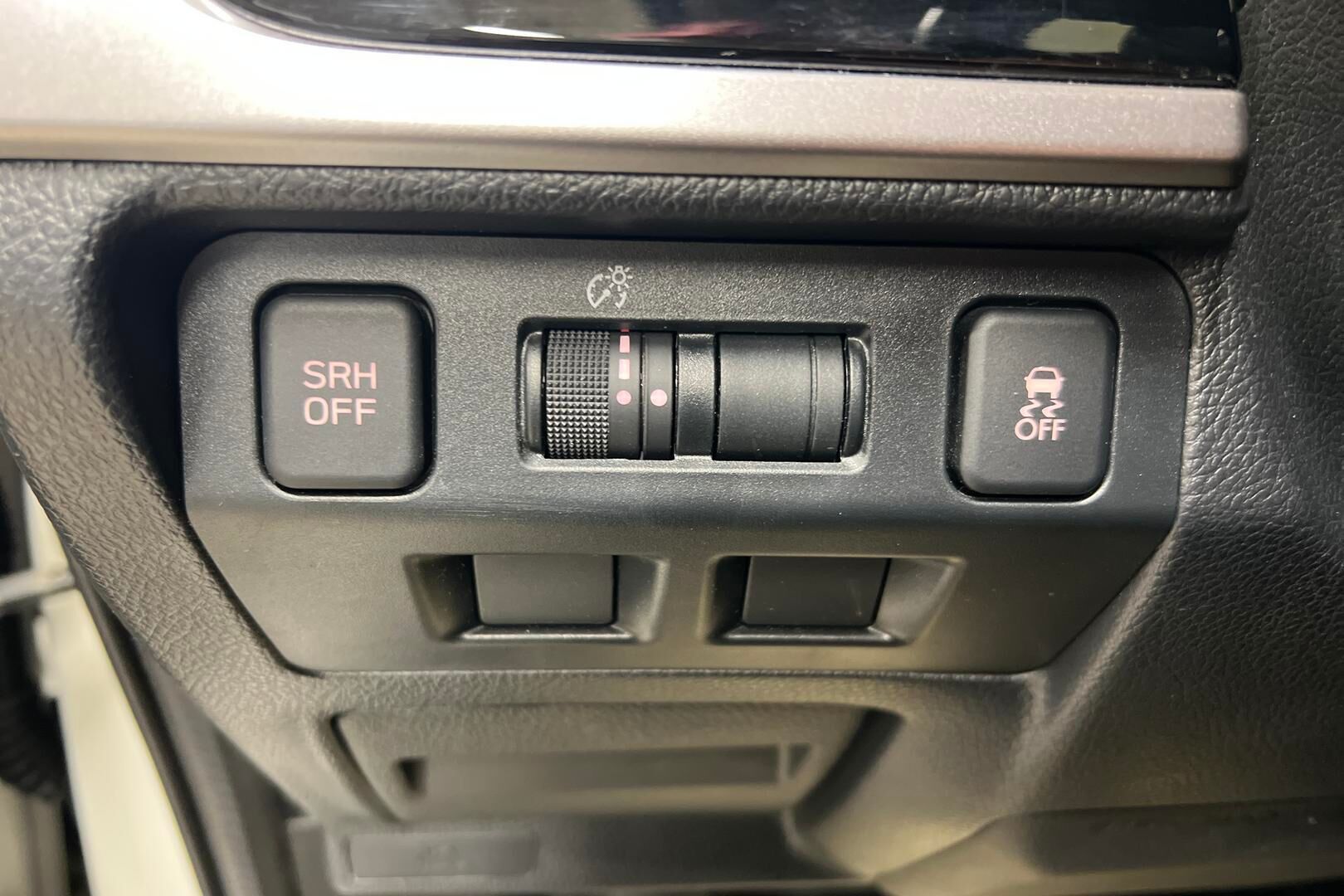 Subaru Forester iso kuva 20