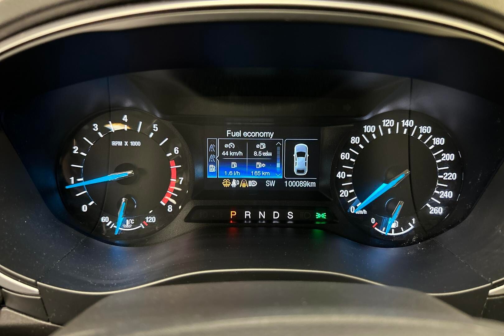 Ford Mondeo iso kuva 13