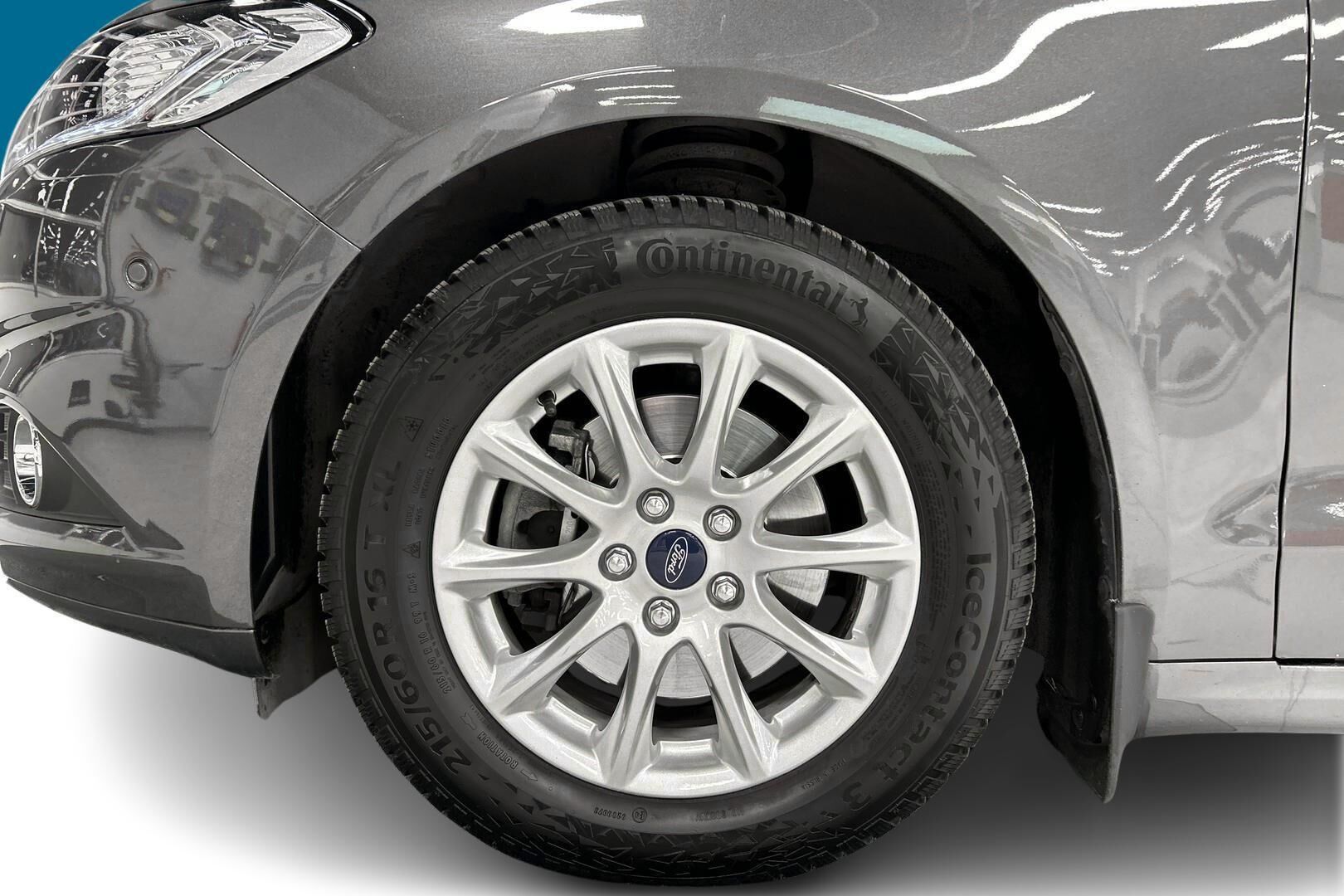 Ford Mondeo iso kuva 28