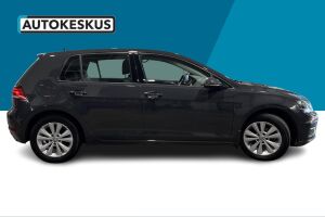 Volkswagen Golf esikatselu 4
