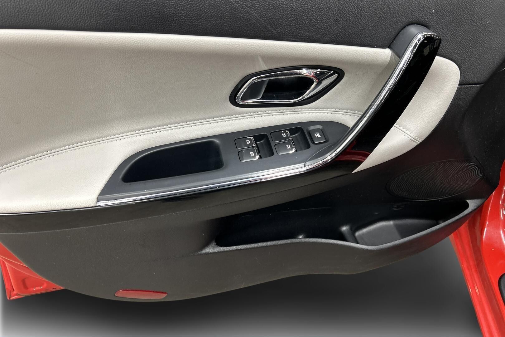 Kia cee'd iso kuva 14