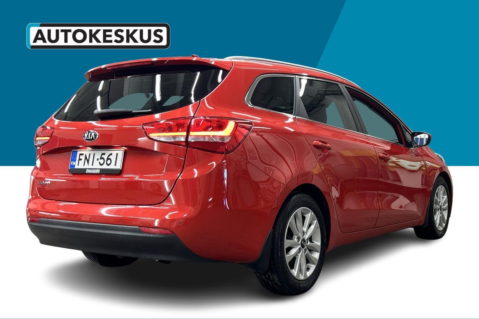 Kia cee'd iso kuva 5