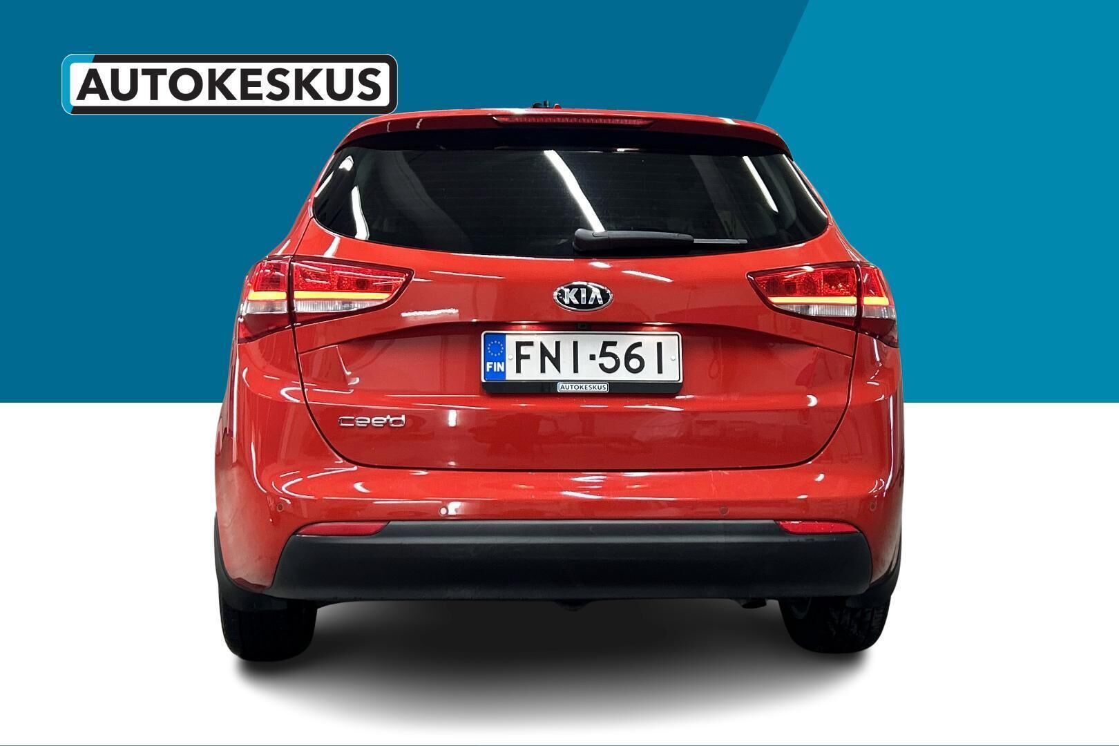 Kia cee'd iso kuva 6