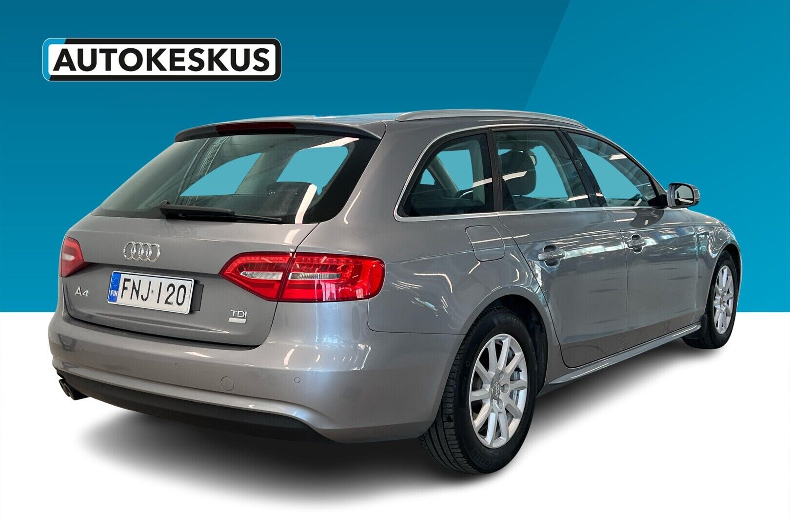 Audi A4 iso kuva 2