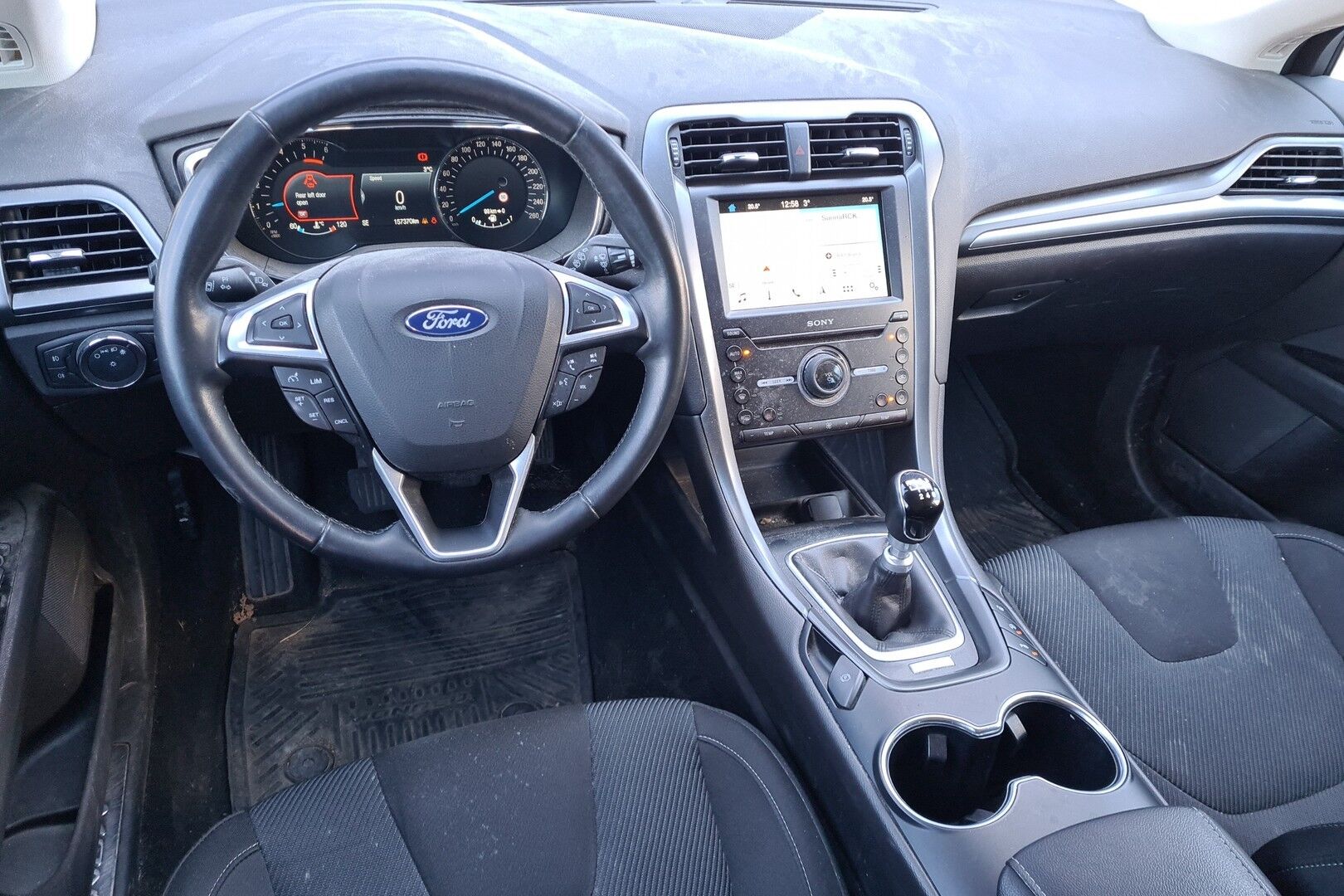 Ford Mondeo iso kuva 1