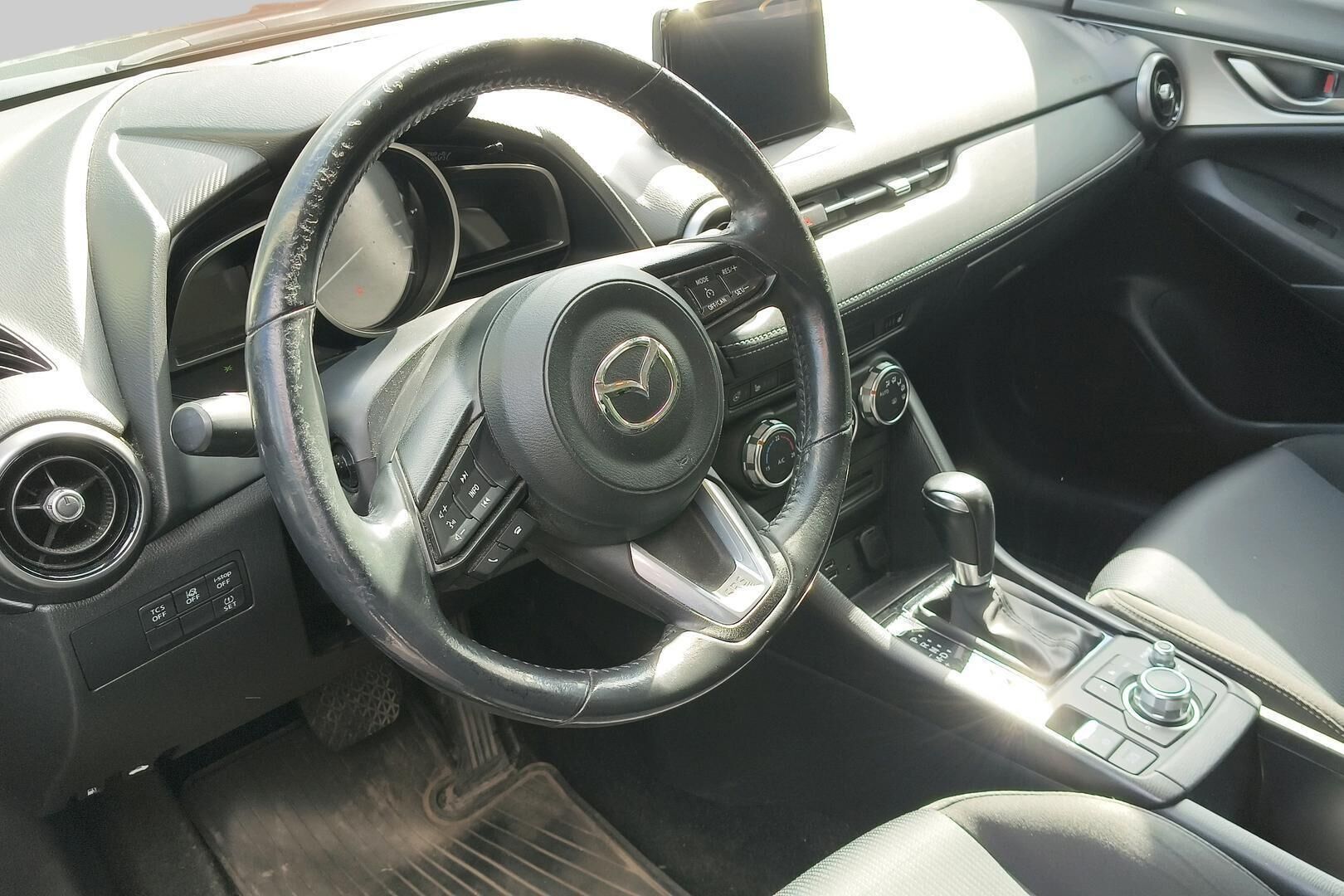 Mazda CX-3 iso kuva 2