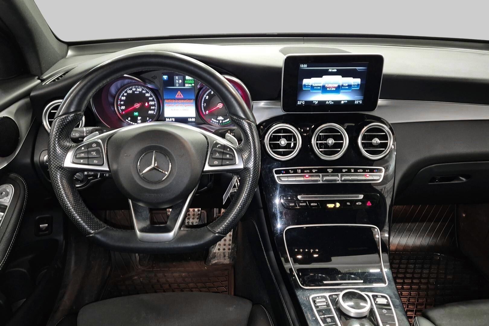 MERCEDES-BENZ GLC iso kuva 2