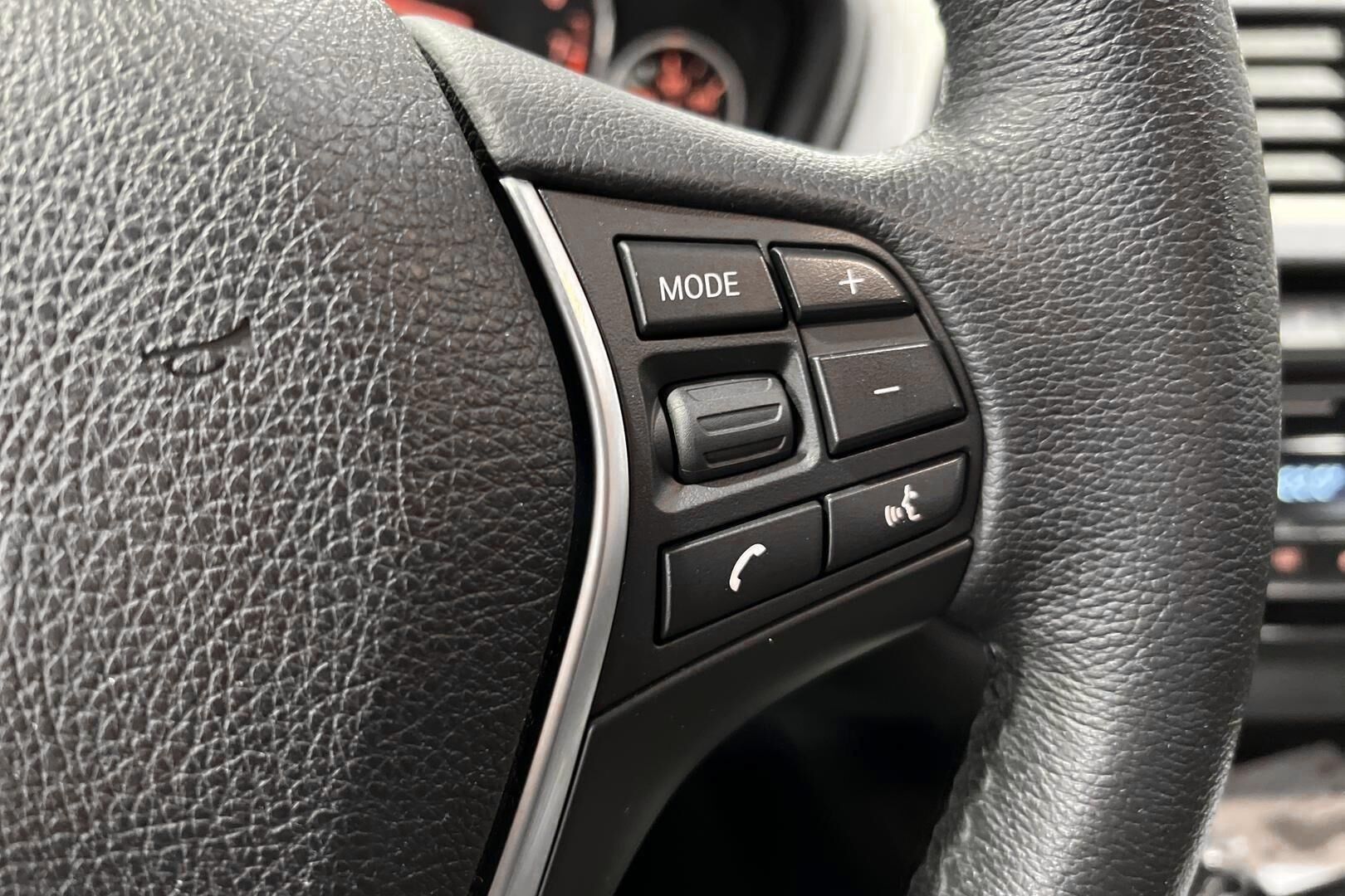 BMW 3-sarja iso kuva 16