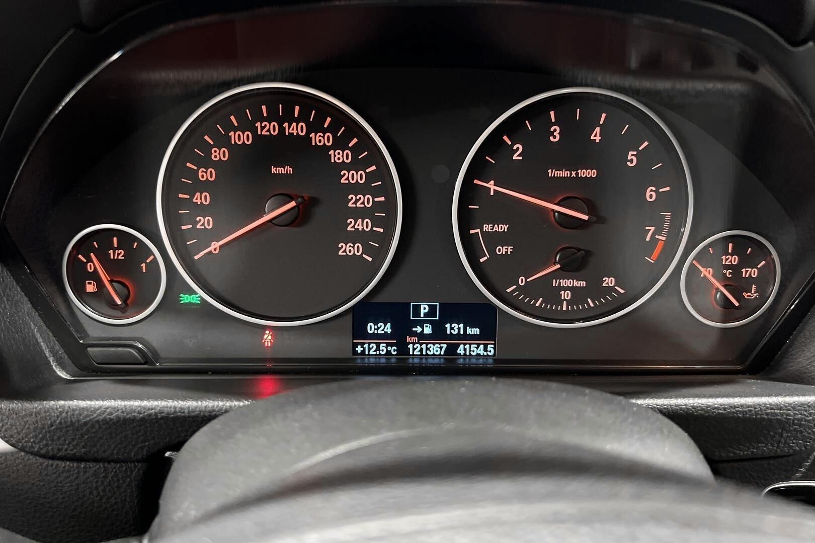 BMW 3-sarja iso kuva 17