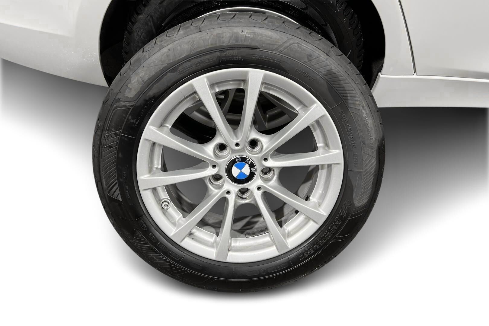 BMW 3-sarja iso kuva 19