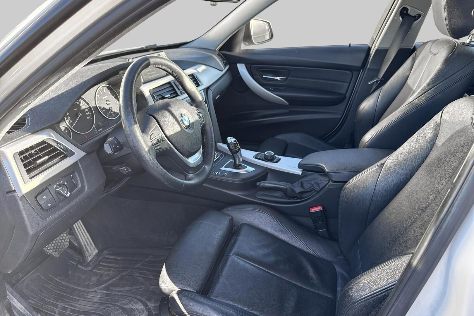 BMW 3-sarja iso kuva 2