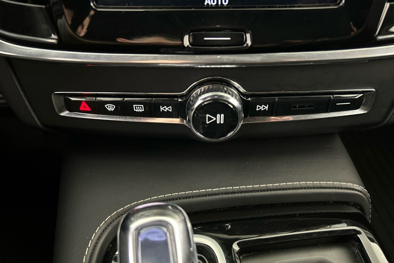 Volvo V90 iso kuva 16