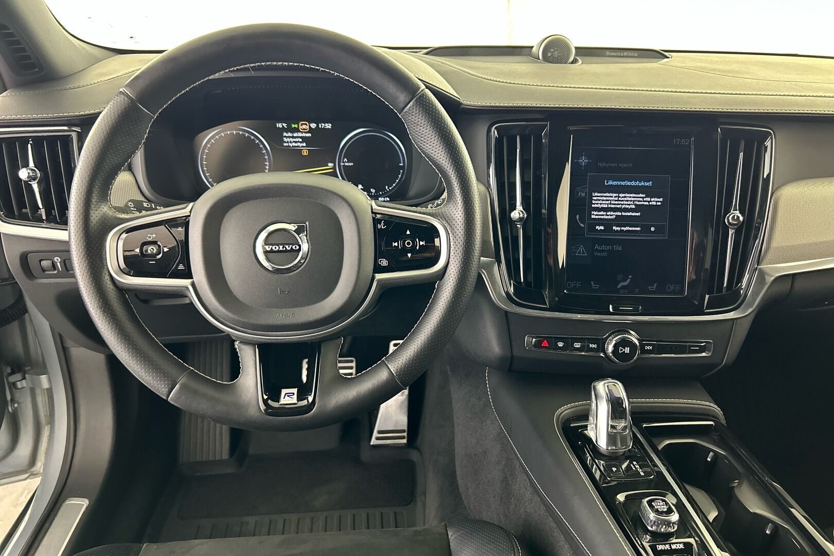 Volvo V90 iso kuva 18