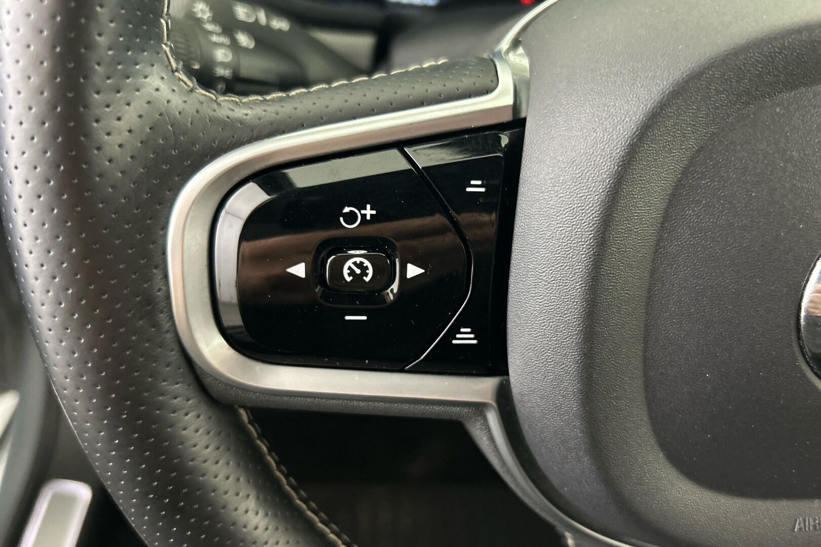 Volvo V90 iso kuva 22