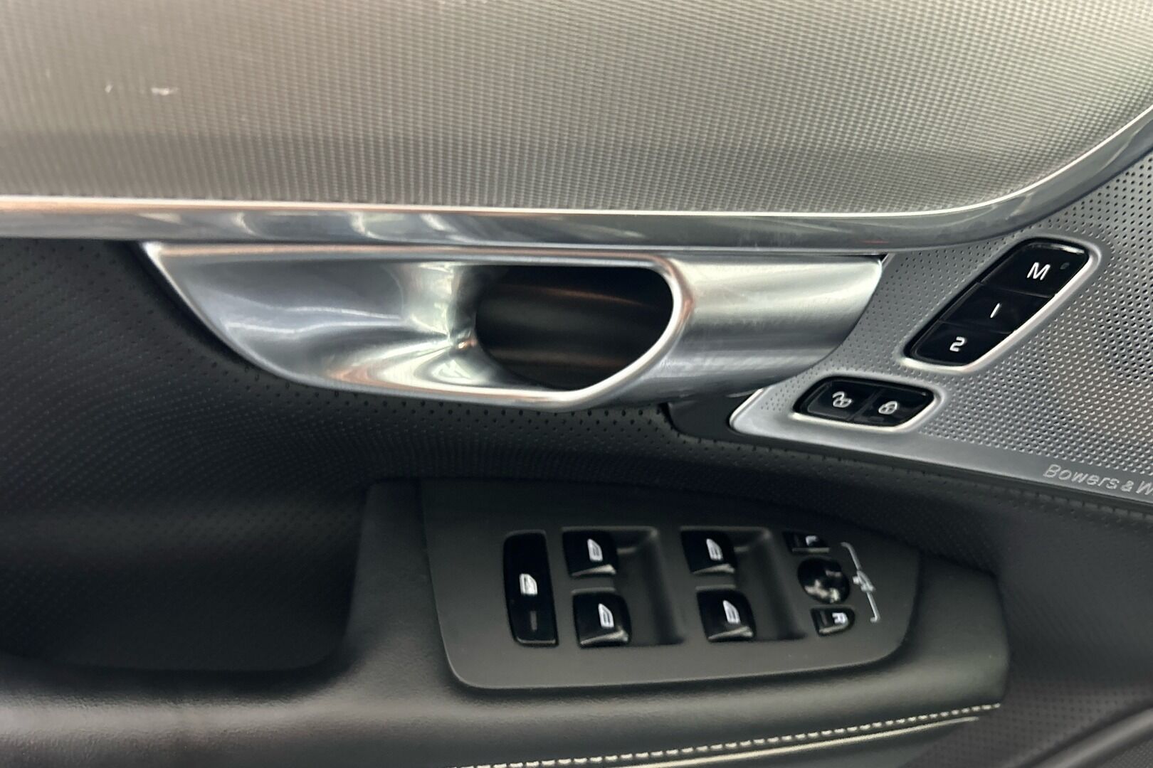 Volvo V90 iso kuva 31
