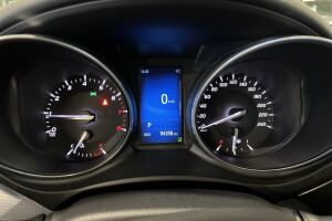 Toyota Avensis esikatselu 14