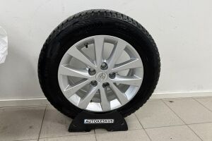 Toyota Avensis esikatselu 23