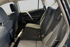 Toyota RAV4 esikatselu 10