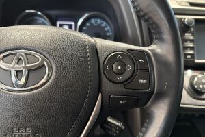 Toyota RAV4 esikatselu 18