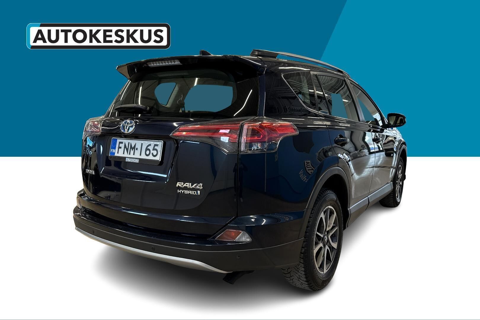 Toyota RAV4 iso kuva 5