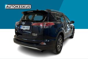 Toyota RAV4 esikatselu 5