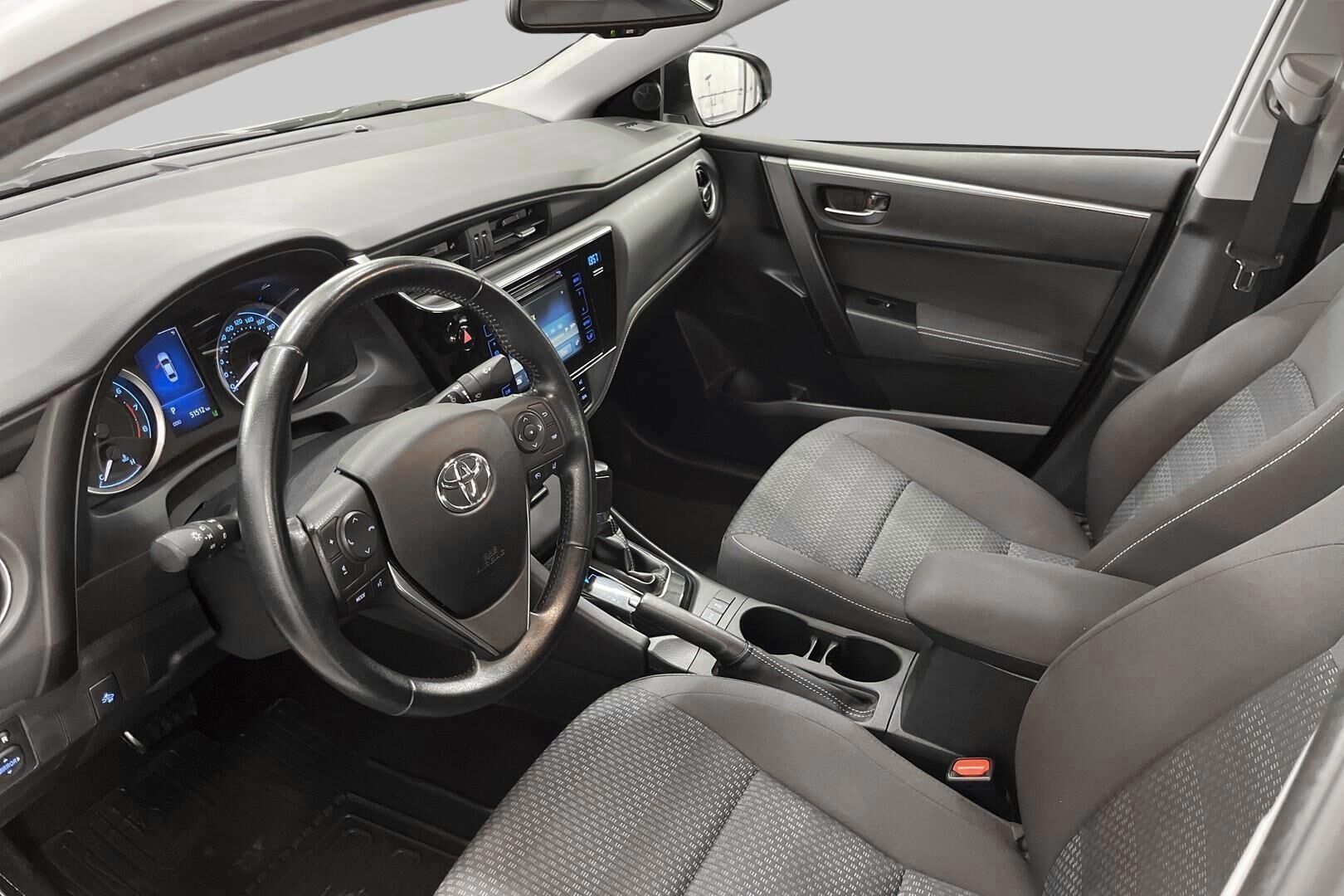 Toyota Corolla iso kuva 7