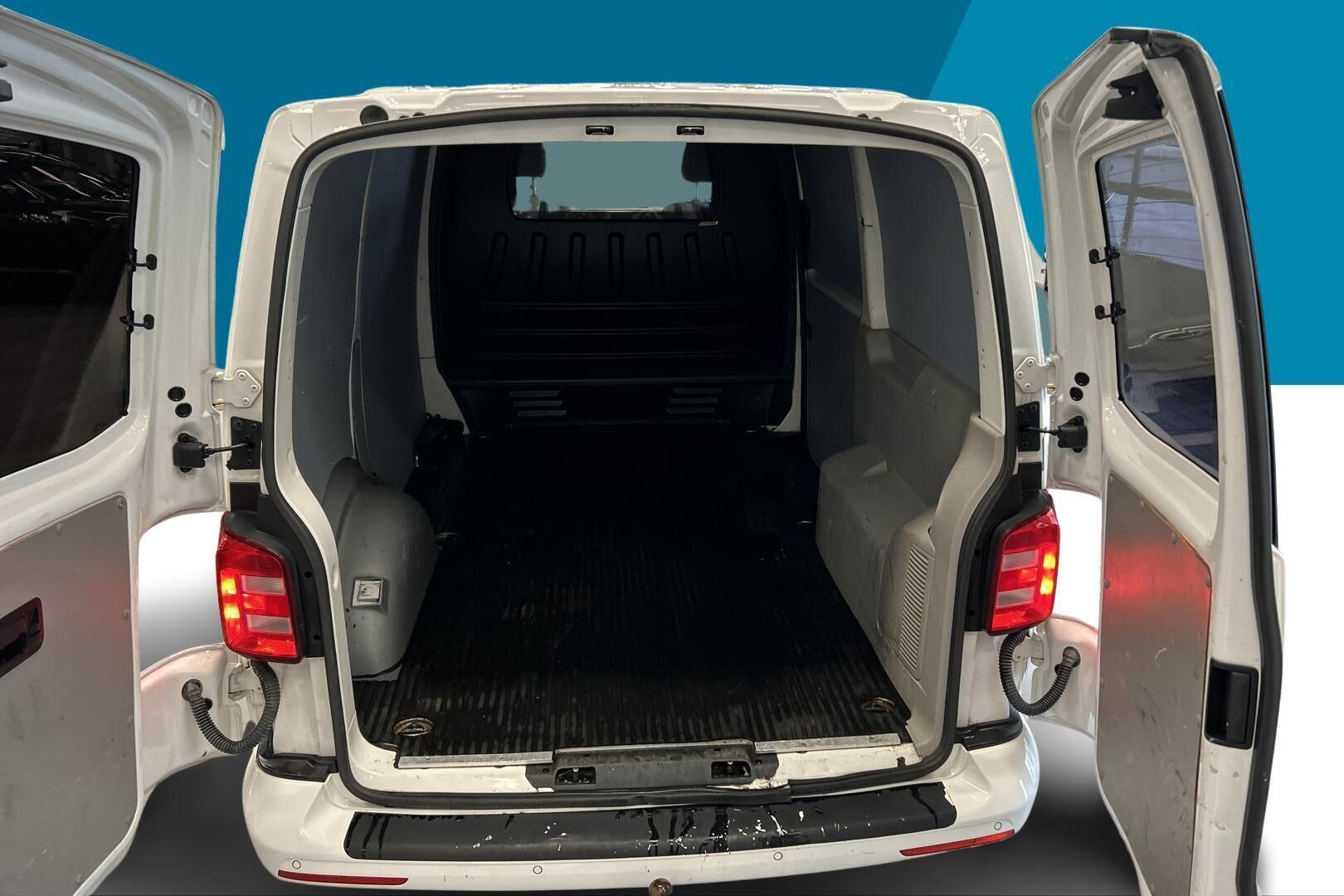 Volkswagen Transporter iso kuva 12