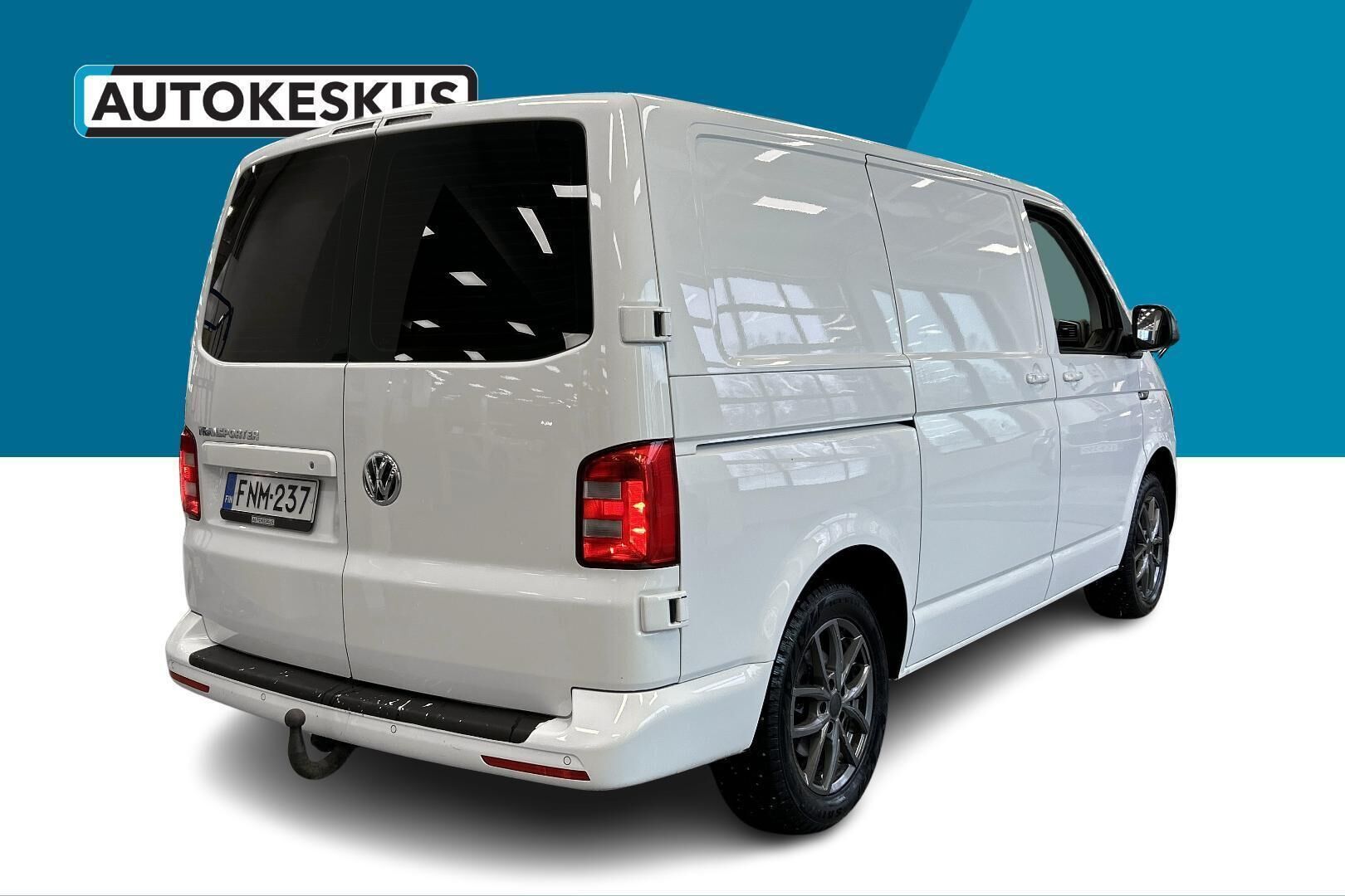 Volkswagen Transporter iso kuva 5