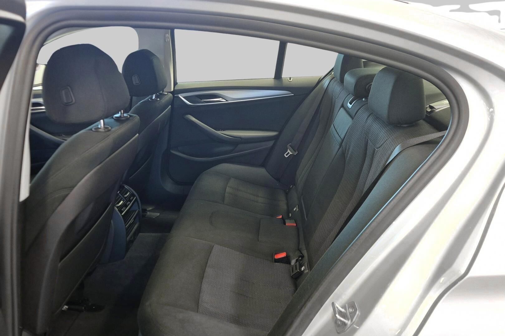 BMW 5-sarja iso kuva 10